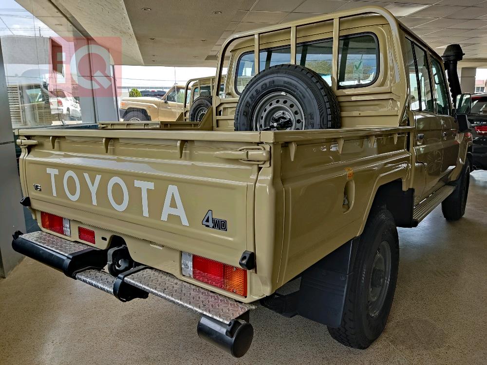 Toyota Land Cruiser 70